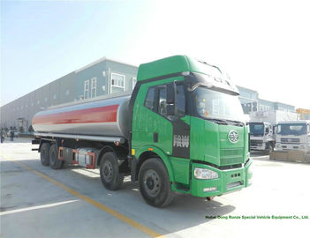China FAW J6 Fuel Transport Trucks For Crude Oil / Lubricating Oi Delivery 28000L -30000L supplier