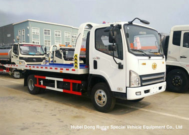 China FAW 3 Ton Road Wrecker Tow Truck / Transporter Recovery Truck With Crane EURO 5 supplier
