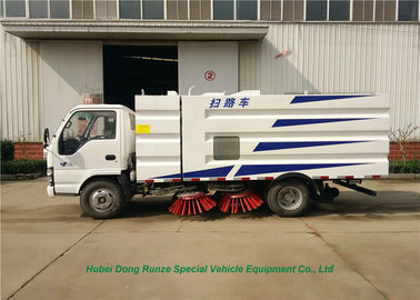 China Outdoor Vacuum Isuzu Road Sweeper Truck / Urban Street Road Cleaning Vehicle supplier