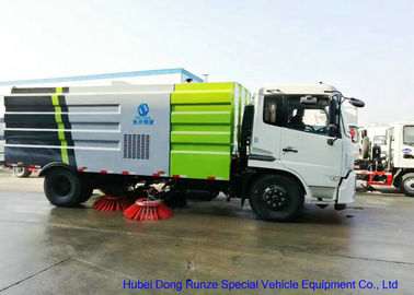 China Vacuum Road Sweeping Vehicles With Cleaning Brushes Water Spraying High Performance supplier