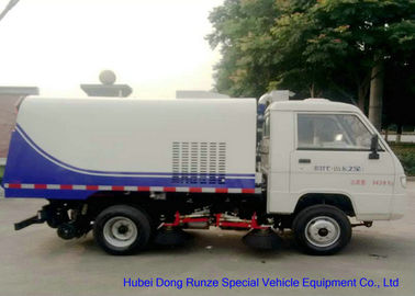 China Foton Mini Road Sweeper Truck , Mechanical Street Sweeper With 4 Brushes 2 Cbm Trash supplier
