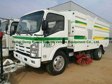 Multifunctional ISUZU Road Cleaning Truck , Vacuum Broom Sweeper Truck supplier