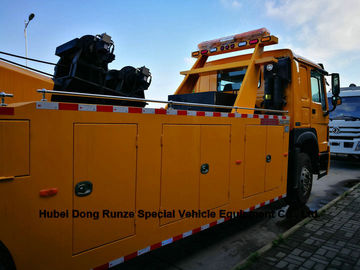 HOWO 50 Ton Heavy Duty Rotator Wreckers Tow Truck With 360 Degree Rotation supplier