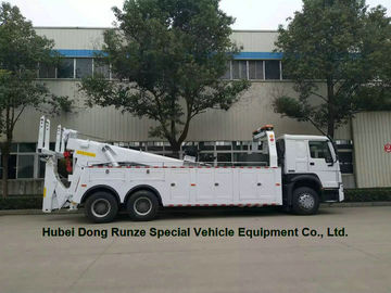 HOWO 50 Ton Heavy Duty Rotator Wreckers Tow Truck With 360 Degree Rotation supplier