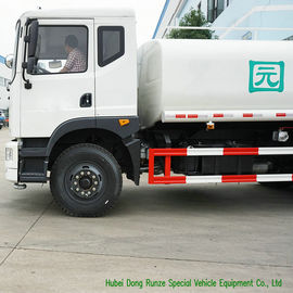 2 4000L Water Sprinkler Truck  With  Water  Pump Sprinkler For  Water Delivery and Spray supplier