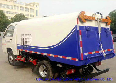 Foton Mini Road Sweeper Truck , Mechanical Street Sweeper With 4 Brushes 2 Cbm Trash supplier