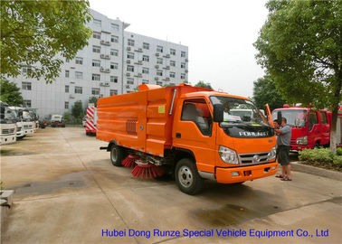 FORLAND Vacuum Broom Road Sweeper Truck / Small Mobile Street Sweeper supplier